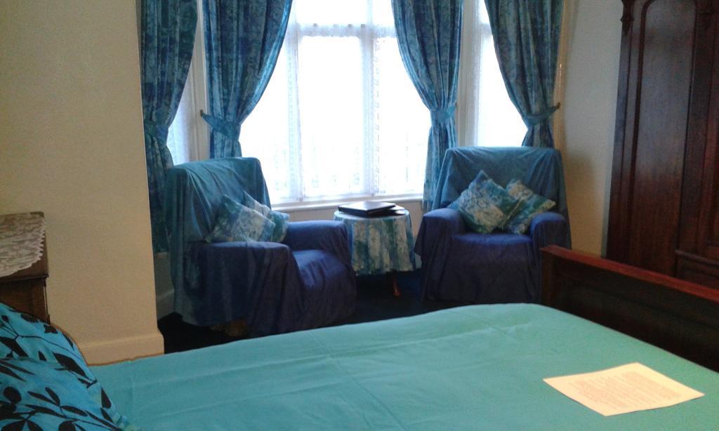 Westleigh House Farm Bed & Breakfast Bideford Room photo