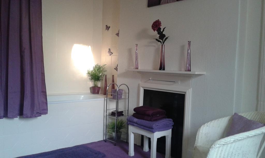 Westleigh House Farm Bed & Breakfast Bideford Room photo