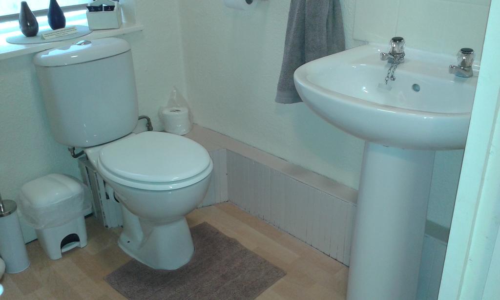 Westleigh House Farm Bed & Breakfast Bideford Room photo